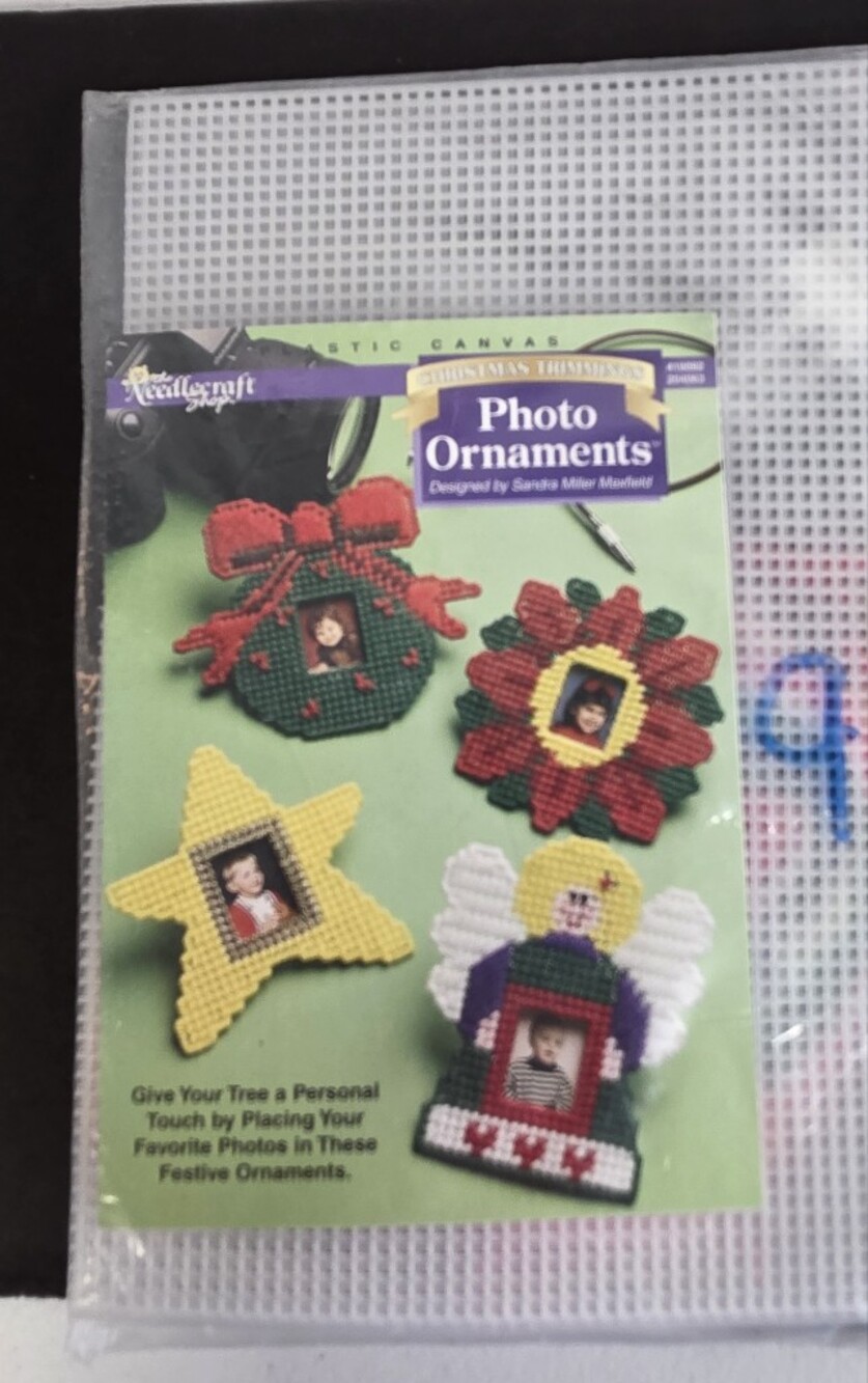 Vintage The Needlecraft Shop Photo Ornaments Plastic Canvas Kit 410092